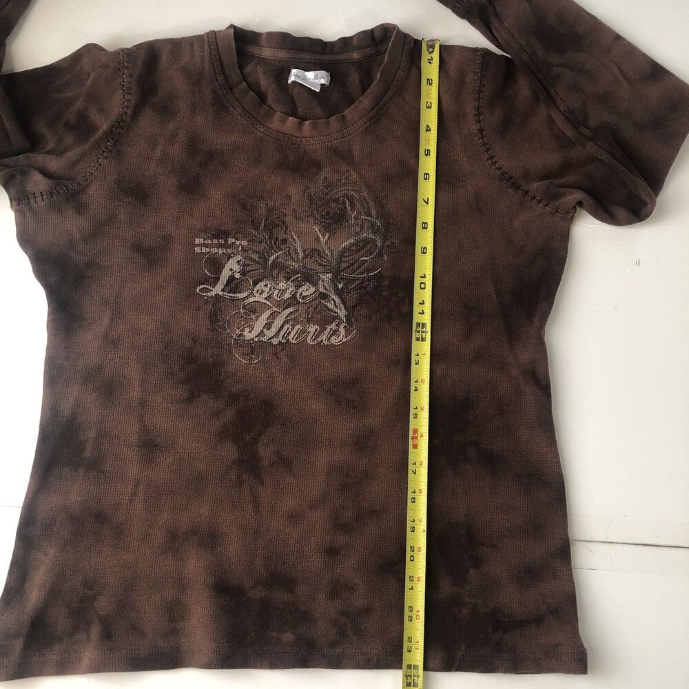 Bass Pro Shops Women’s Long Sleeve Ribbed T-Shirt “Love Hurts” Size Large - Picture 7 of 15